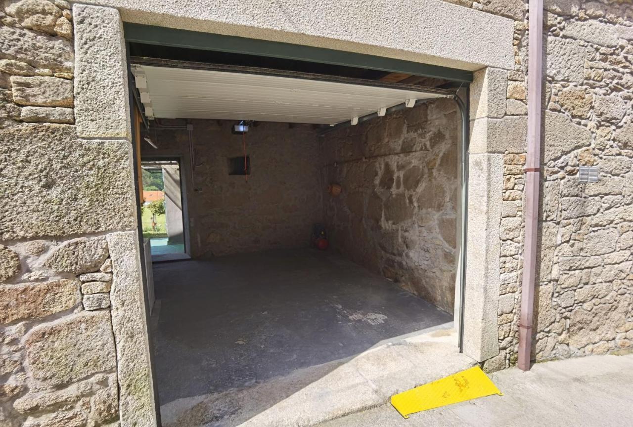 Villa Casa Do Cucharro En Playa De Soesto, Laxe Esterno foto